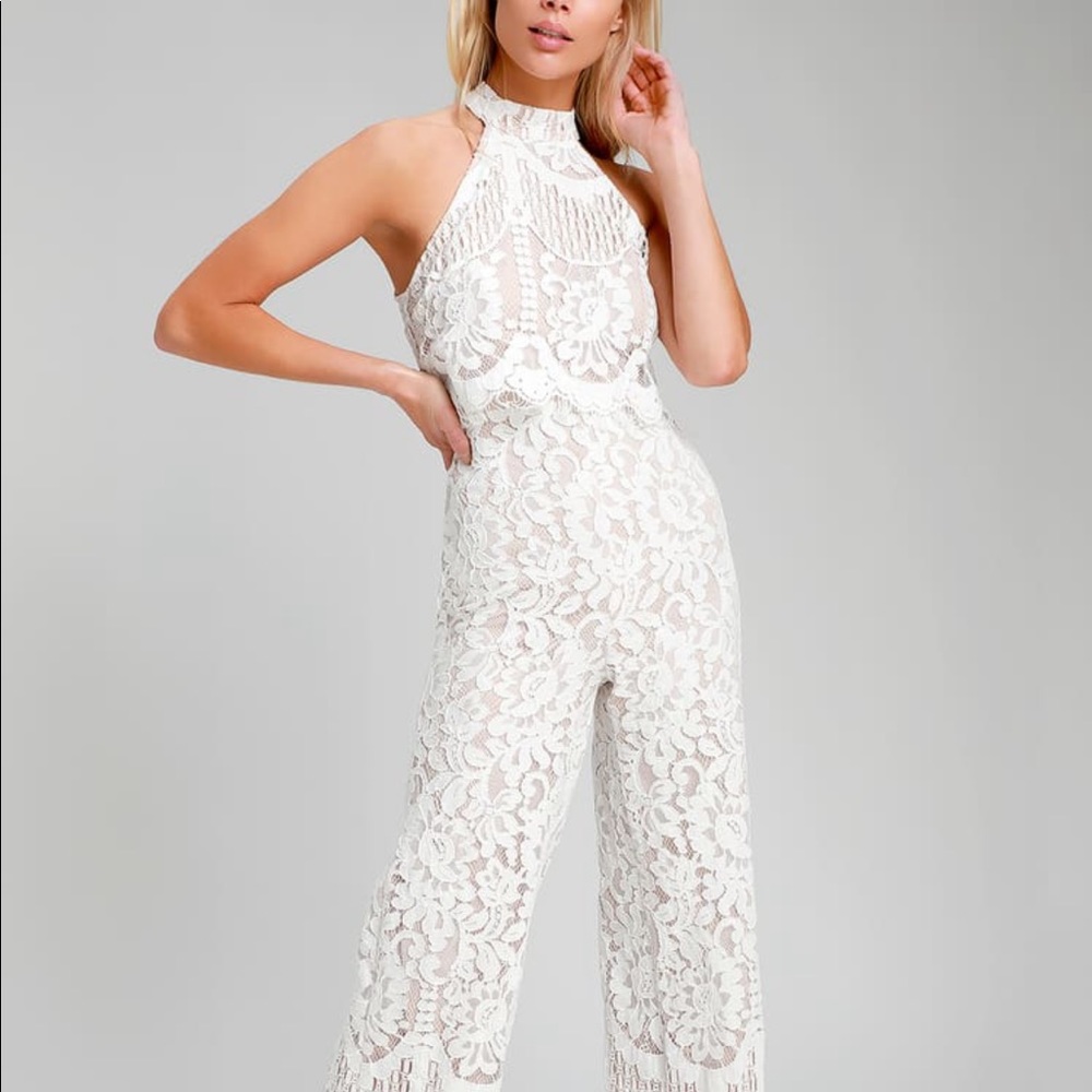 NWT white lace lulus jumpsuit size small